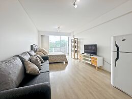 Comfortable Studio With Balcony and Excellent Location