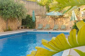 Rustic Gozo Farmhouse With Private Pool