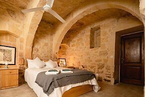 Rustic Gozo Farmhouse With Private Pool