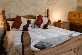 Rustic Gozo Farmhouse With Private Pool