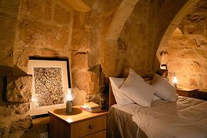 Rustic Gozo Farmhouse With Private Pool