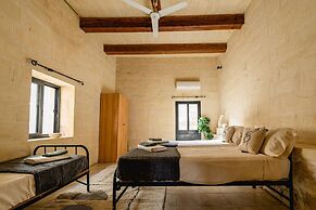 Rustic Gozo Farmhouse With Private Pool