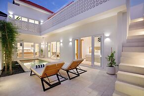 Villa Bora Berawa