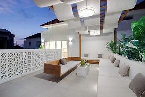 Villa Bora Berawa