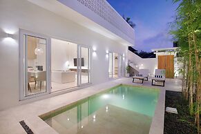Villa Bora Berawa
