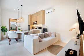 Villa Bora Berawa
