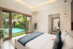 Red Lotus Villa Seminyak