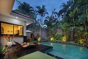 Red Lotus Villa Seminyak