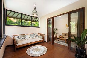 Red Lotus Villa Seminyak