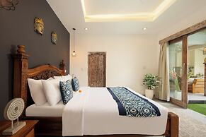Red Lotus Villa Seminyak