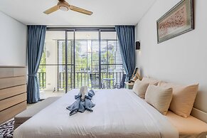 2BR Pool View Short Walk to Beach C254