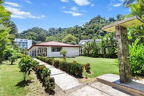 Macaw Beachfront Retreat