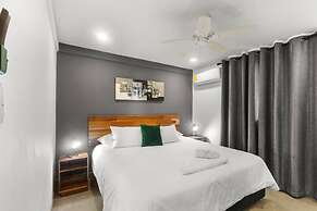 Macaw Beachfront Retreat