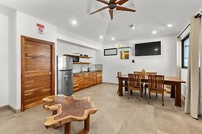Macaw Beachfront Retreat