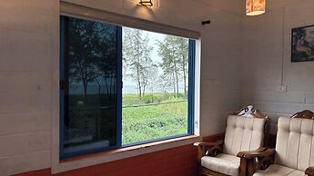 KUZHUPPILLY BEACH HOUSE