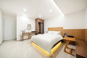 Hotel Urbanstay