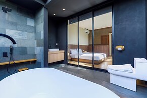 Himawari House