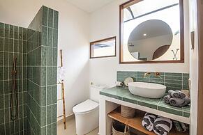 Chic Villa Living, Hidden in the Calm