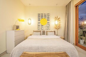 Chic Villa Living, Hidden in the Calm