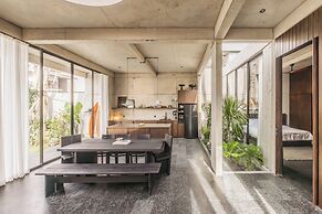 Villa Mor by Alfred in Bali