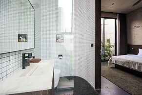 Villa Mor by Alfred in Bali