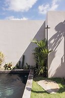 Villa Mor by Alfred in Bali