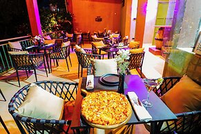 Hotel Noesis