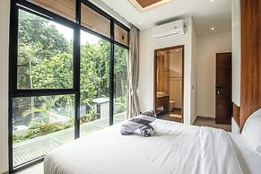 Exquisite 5BR Modern Villa 400m From the Ocean