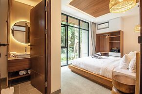 Exquisite 5BR Modern Villa 400m From the Ocean