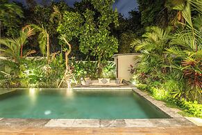 Exquisite 5BR Modern Villa 400m From the Ocean