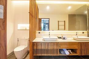 Stunning 6BR Canggu Villa 400m From the Beach