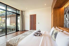 Stunning 6BR Canggu Villa 400m From the Beach