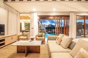 5-br Beach Villa in Canggu Overlooking Rice Fields