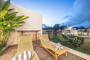 5-br Beach Villa in Canggu Overlooking Rice Fields