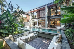 Designer 5br Villa 400m to Caf del Mar