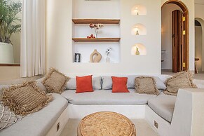 Luxury 4BR Villa With Private Pool in Canggu