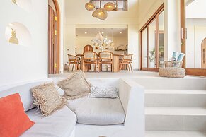 Luxury 4BR Villa With Private Pool in Canggu