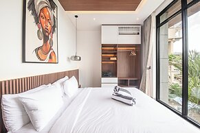 Exquisite 5BR Canggu Villa Steps From the Beach