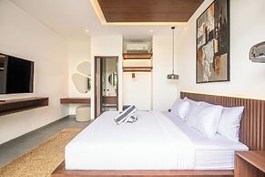 Exquisite 5BR Canggu Villa Steps From the Beach