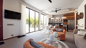 Modern 3BR Villa Enclosed Living