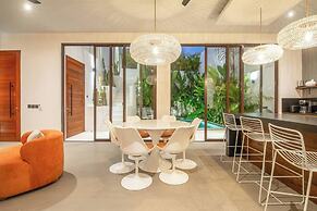 Modern 3BR Villa Enclosed Living