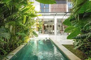 Modern 3BR Villa Enclosed Living