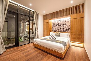 Exquisite 6BR Canggu Villa 400m to Pristine Beach
