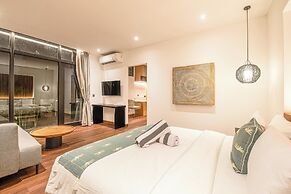 Exquisite 6BR Canggu Villa 400m to Pristine Beach