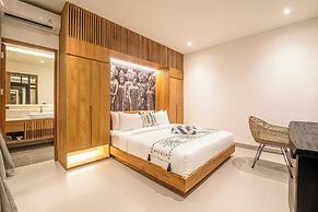 Exquisite 6BR Canggu Villa 400m to Pristine Beach