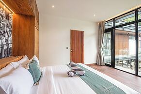 Exquisite 6BR Canggu Villa 400m to Pristine Beach