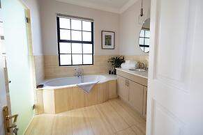 Diggers Country House