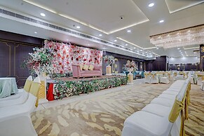 Nirvana Hotel & Banquet
