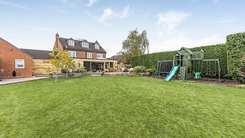 2 Mere Pits Cottages