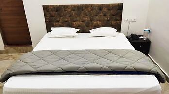 Hotel Indra Jaunpur